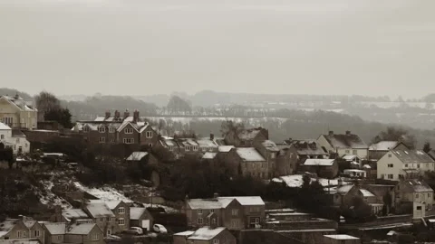Winter time-lapse overlooking cotswold village Видео 145816773