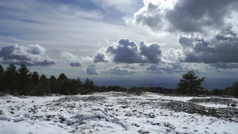 Winter View Sicily Volcanic Landscape Snow Lava Clouds Etna Mountain Stone Refug Vídeos de archivo 150690136