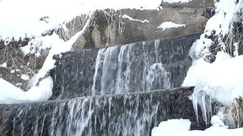 Winter waterfall 動画素材 102321503