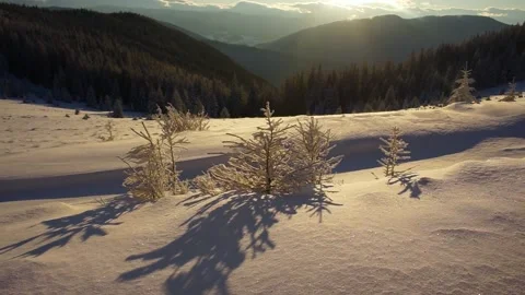Winter wind in the mountains Stock Footage 170794350