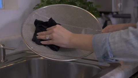Wiping Mesh Splatter Guard Видео 97785135