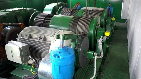 Wire rope spooling technology Video stock 91823631