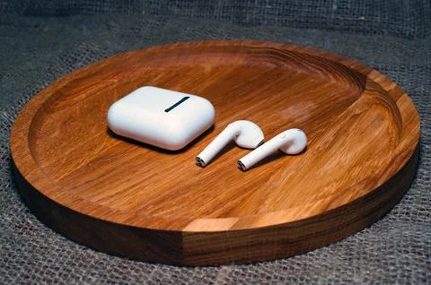 Wireless bluetooth earphone or earbud or headphone, Foto stock