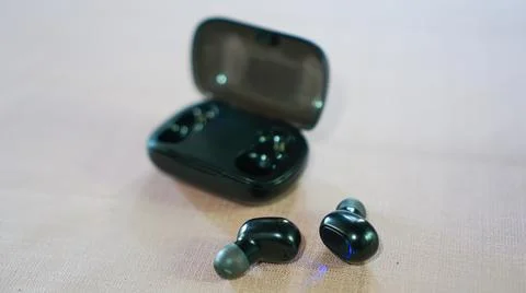 Wireless earphone - wireless audio system Foto stock