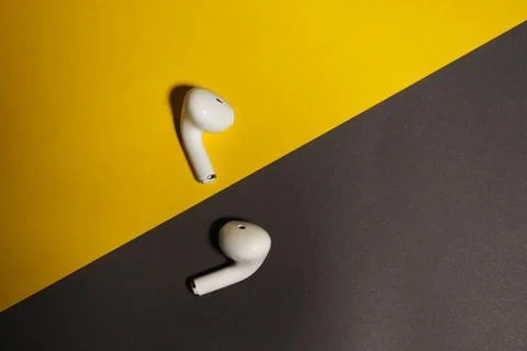 Wireless headphones close-up Fotos de archivo