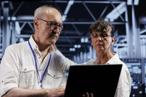 Wiremen perform server tests Stock Photos