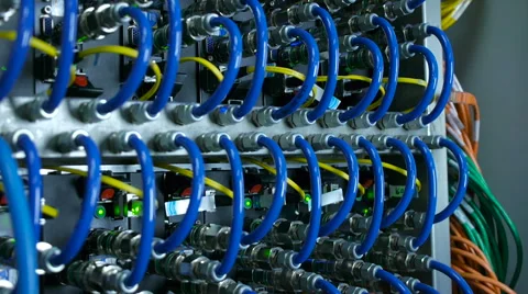 Wires, lightbulbs and computer parts in render farm 스톡 동영상 59793508