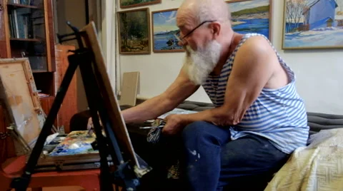 The wise old painter Stock Footage 61437032