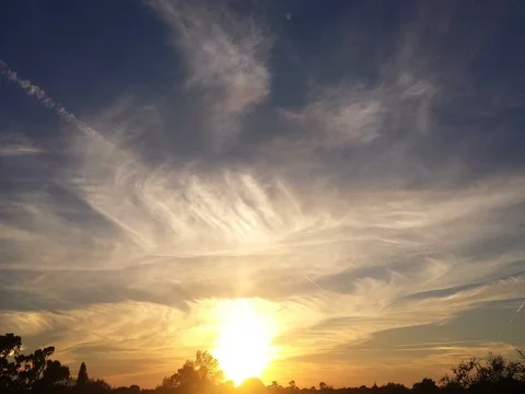 Wispy Sunset Clouds Time Lapse (2160p 29 97) Stock Footage 72661885