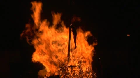 Witch burn slow 01 Video stock 20604766