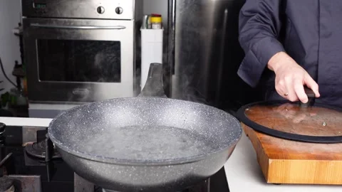 Wok pan pot with boiling water Video stock 260234853
