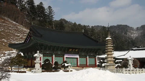 Woljeongsa Buddhist temples Video stock 1095624