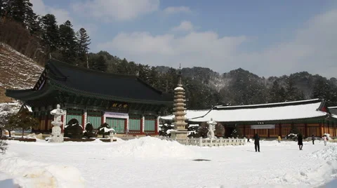 Woljeongsa Buddhist temples Video stock 1095637