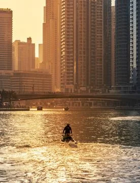 Wolkenkratzer und Hafen, Dubai Marina, Vereinigte Arabische Emirate, Asien... Stock Photos