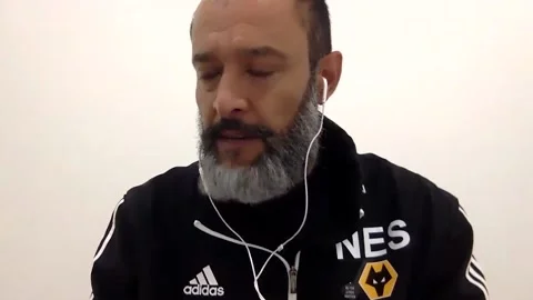 Wolves post-match press conference with Nuno Espirito Santo Vídeo Stock 148585164