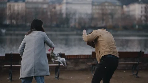 Woman beating her boyfriend during the date. Bad date, problem, relationship Vídeo Stock 123798053