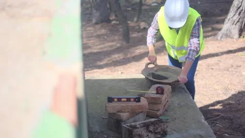 Woman bricklayer works in construction using and preparing cement Vídeos de archivo 270456270
