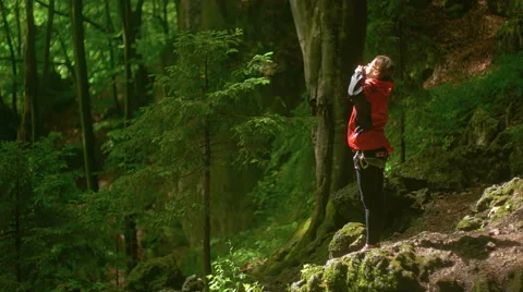 Woman Climber Drying on the Sun Video stock 65400937