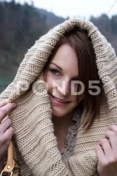 Woman in the cold with a scarfe Stock Photos