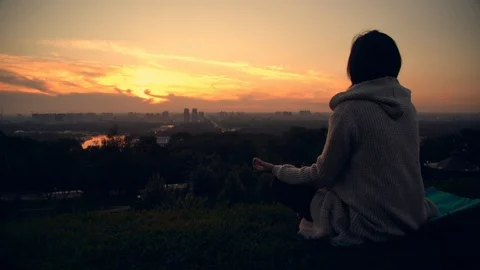 A woman in concentration Stock Footage 112087557