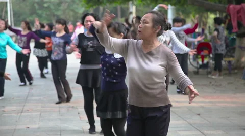 Woman dance 库存影片 49064585
