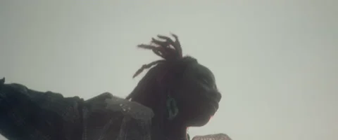 Woman Dancing In Field 库存影片 212433612