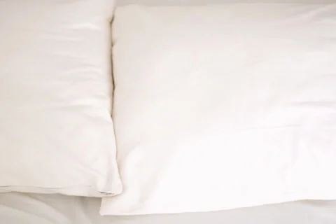 Woman falling backward onto bed Video stock 974979