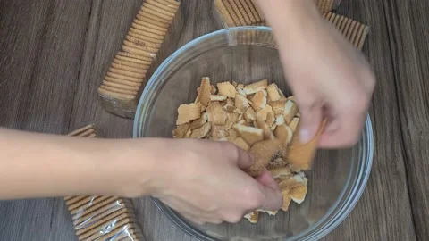 Woman Hands Break Biscuits For Cake Preparation 스톡 동영상 171750443