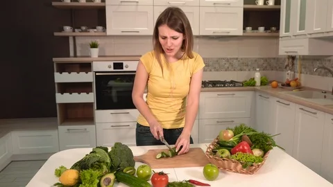 Woman Having Fun while Cooking Видео 87283772