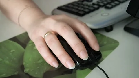 A woman at home working at the computer. Stock Footage 101452067