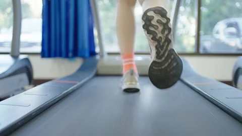 Woman jogging Stock-Footage 164422924