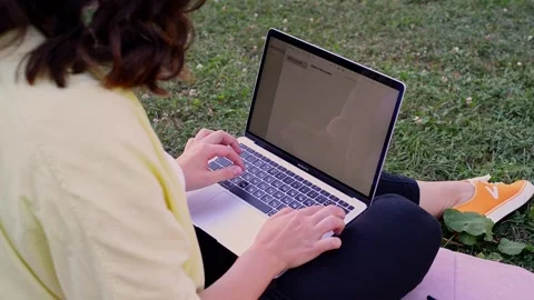 Woman with laptop Stock Footage 284533071