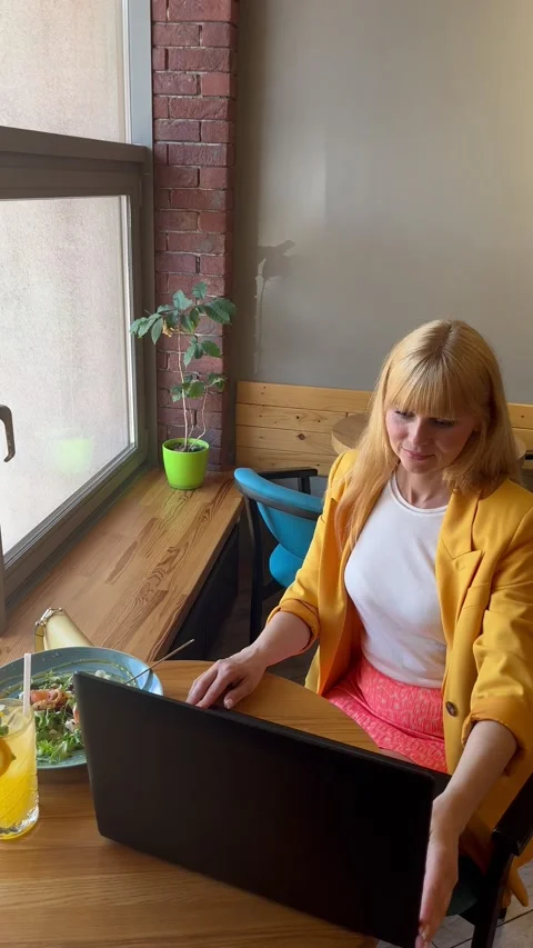 Woman opens laptop Stock Footage 335754007