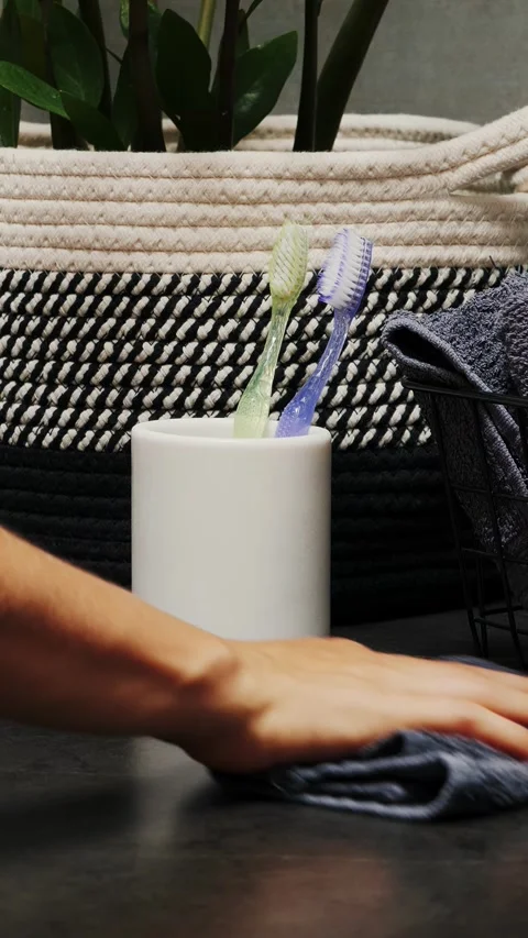 Тек кәмелетке толған әйелдерге қарап тұрған порно видеолар