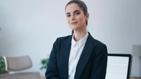 Woman, presentation, person, camera, virtual, executive, online, conference.. Video stock 291334720