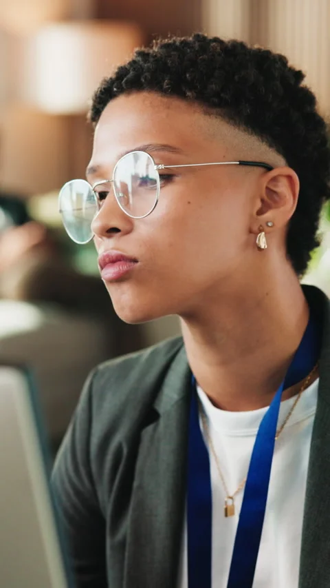 Woman, reading and computer in office for programming, research and software Video stock 342231176