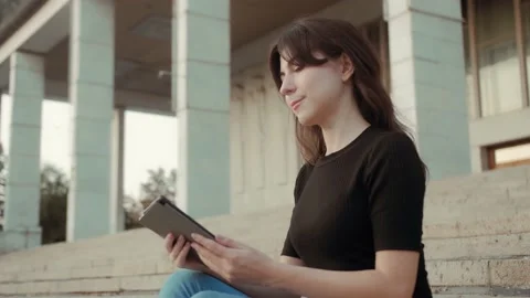 Woman Reading E-Book Stock-Footage 169693067
