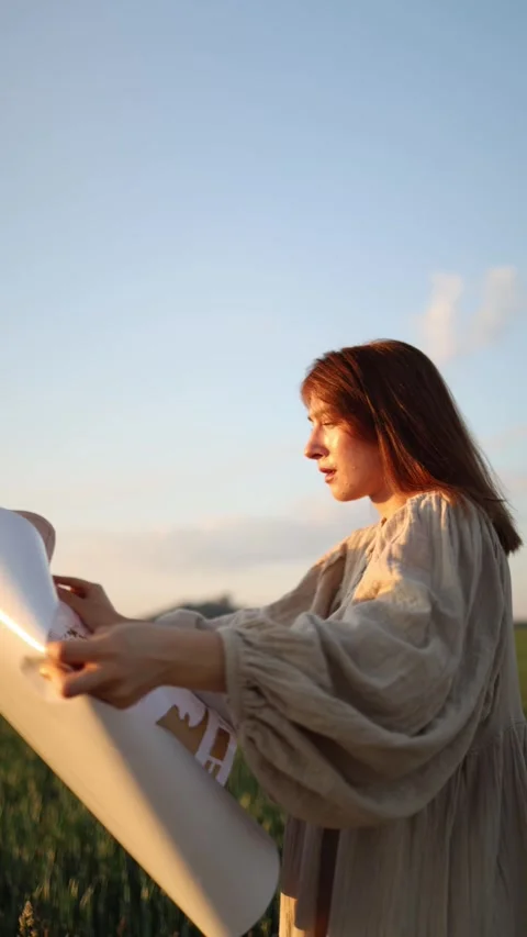 Woman studying world map during global conflict and uncertain future Video stock 337941462