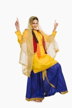 punjabi lacha outfit