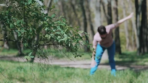 Woman training, doing exercises Video stock 75769837