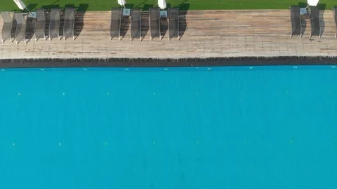 Woman training in a pool. Video stock 126422174