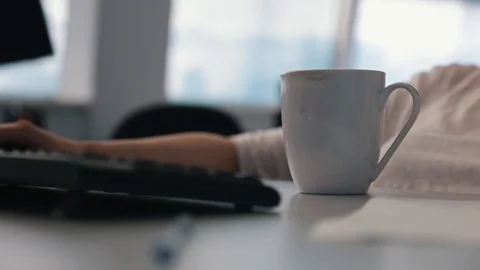 Woman typing text Video stock 75950345