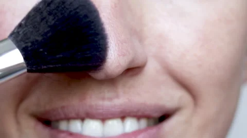 Woman using on face,cheek nose under eye area large powder brush Видео 210221523