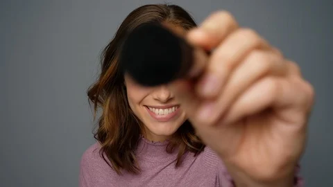 Woman using make-up brush Video stock 86412915