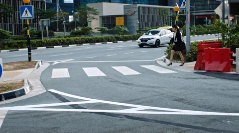 Woman walking to work Stock Footage 53080996