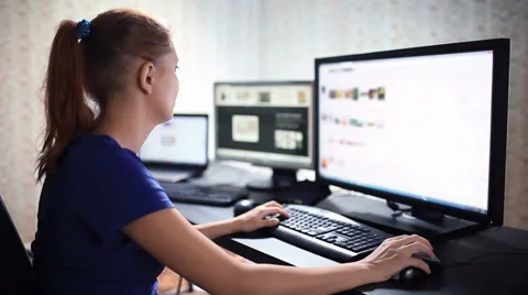 Woman Work at Computer 스톡 동영상 45354858