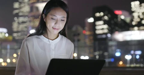 Woman work on notebook computer Stock Footage 82551105
