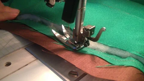 Woman at work on sewing machine 動画素材 83656107
