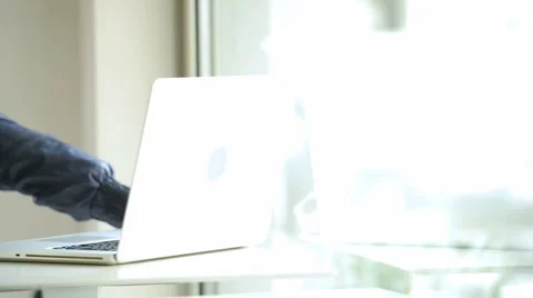 Woman working in a cafè Stock Footage 1078552