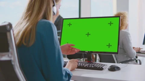 Woman working on computer in office Stock Footage 164632191